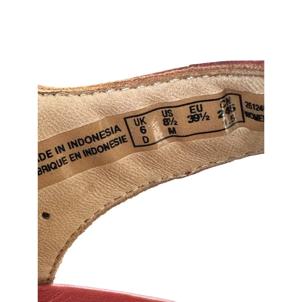 Clarks Artisan Red Leather Slingback Sandals‎ Perforated Bow 8.5 M 26124108